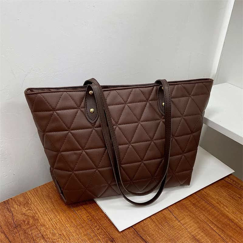 Elegant Quilted Tote Bag – Your Perfect Everyday Companion