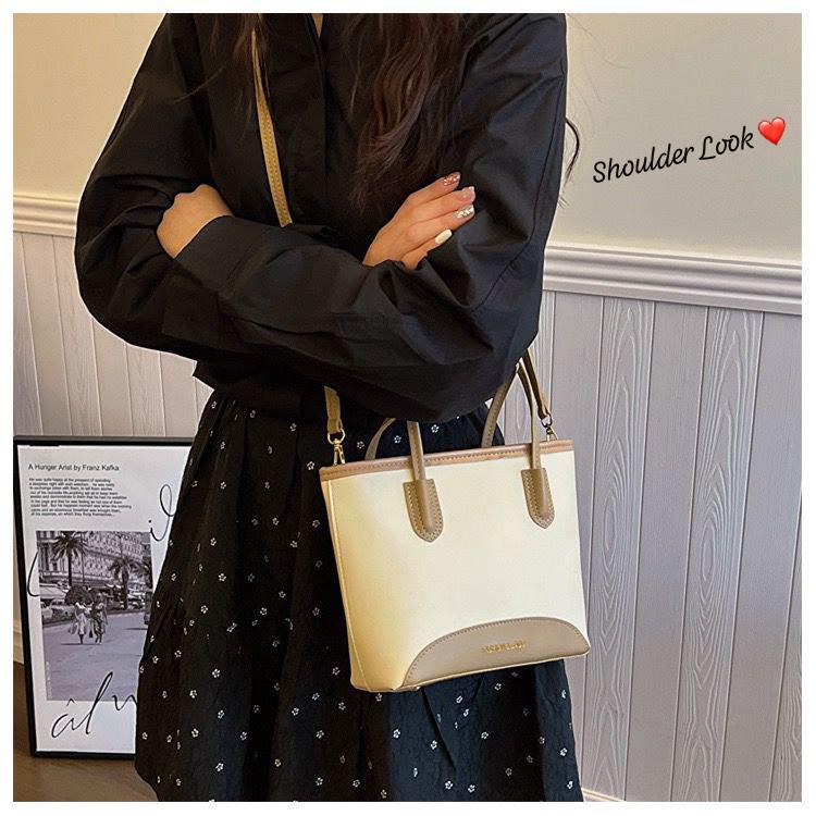 Chic & Stylish Handy Sling Bag