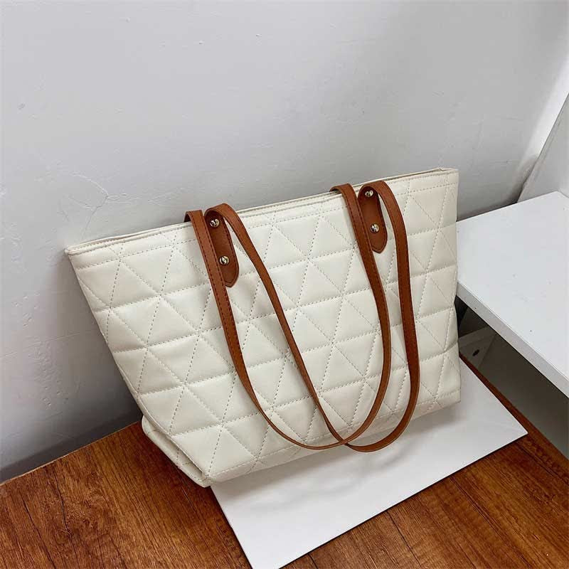 Elegant Quilted Tote Bag – Your Perfect Everyday Companion